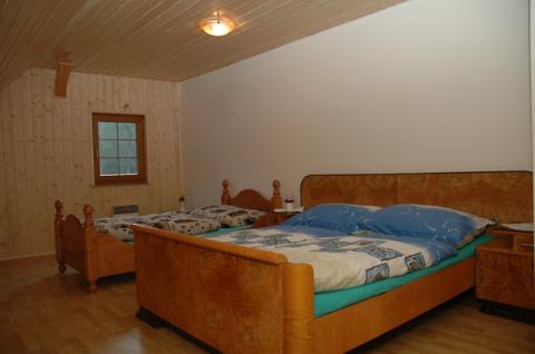 017 ložnice3